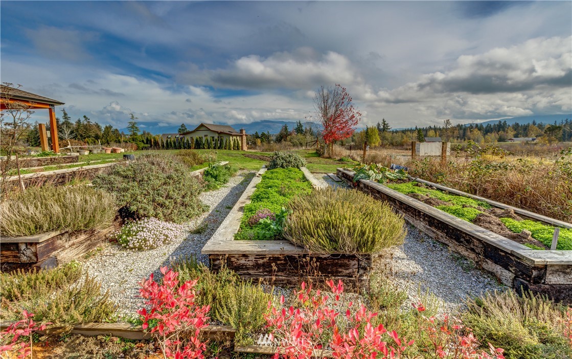 6460 Everson Goshen Road Everson, WA 98247 - Photo 25 of 37 a view of a city