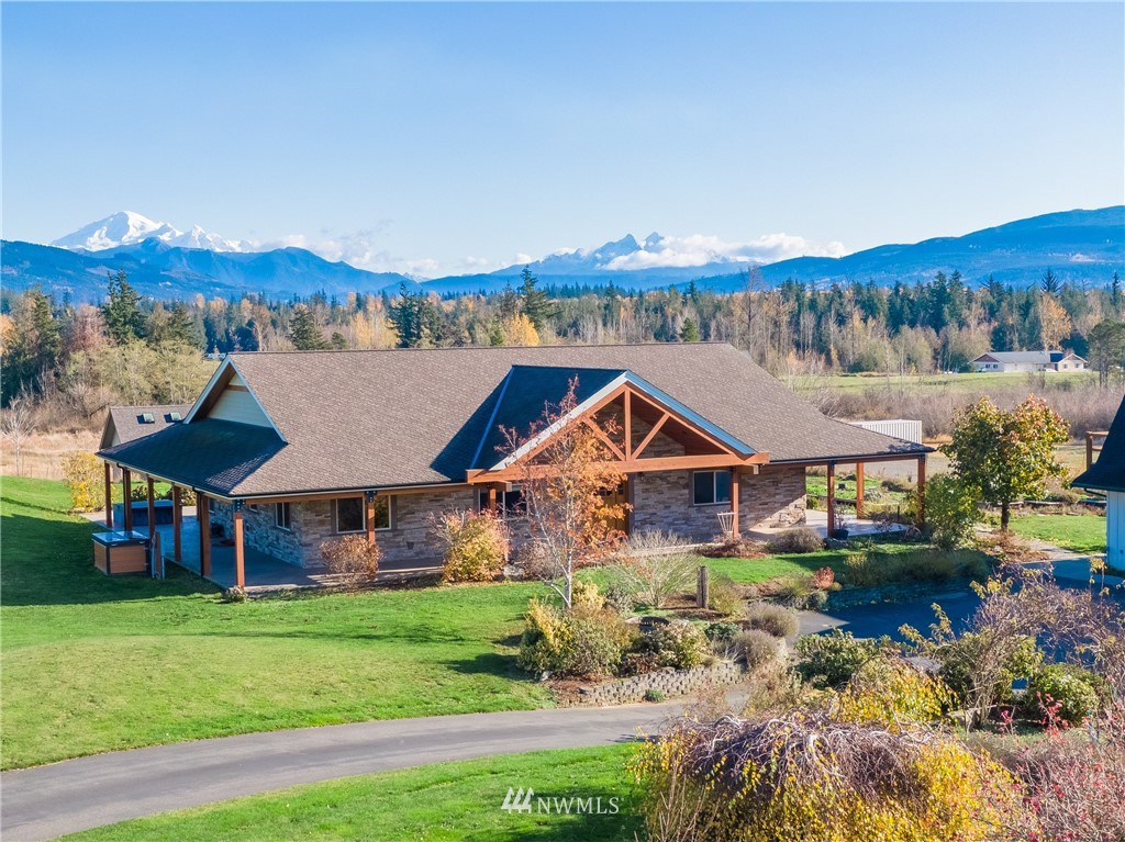 6460 Everson Goshen Road Everson, WA 98247 - Photo 27 of 37 a front view of house with yard and green space