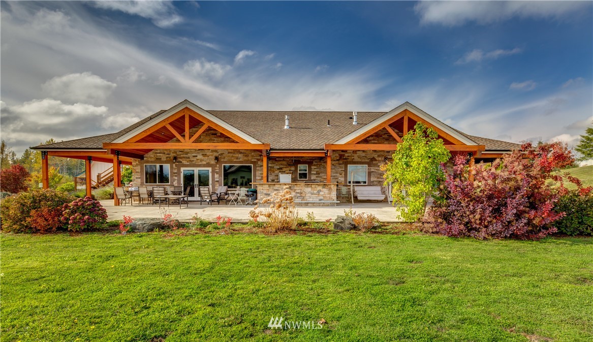 6460 Everson Goshen Road Everson, WA 98247 - Photo 28 of 37 a front view of a house with a yard