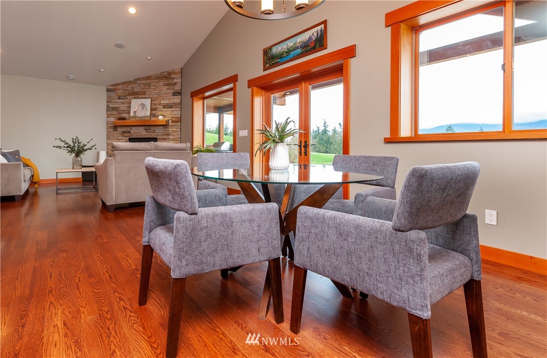 6460 Everson Goshen Road Everson, WA 98247 - Photo 7 of 37 a living room with furniture and a wooden floor