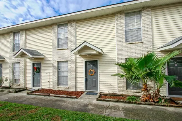 $94,500 | 1704 Brightside Drive, Unit C, Baton Rouge, LA 70820