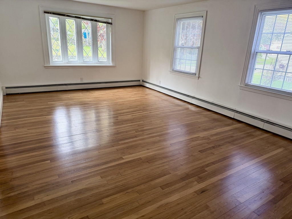 33 Highland Street Webster, MA 01570 - Photo 15 of 42