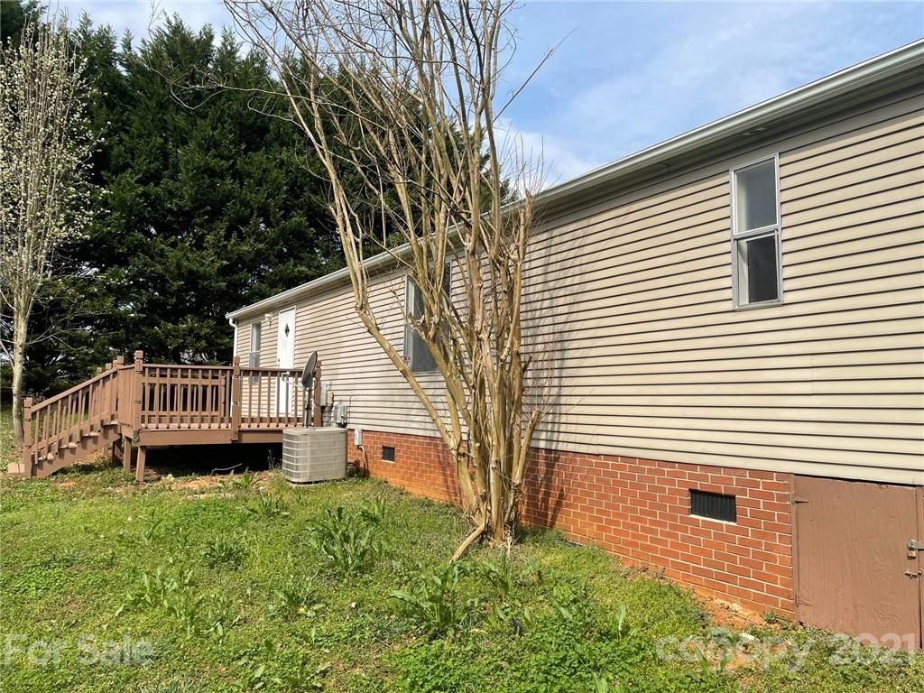 3829 Calico Road Lenoir, NC 28645 - Photo 3 of 15 Gallery Image 3