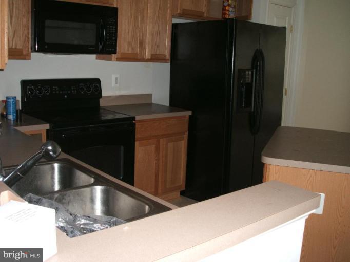 154 Riparian Lane Ranson, WV 25438 - Photo 6 of 9 Kitchen