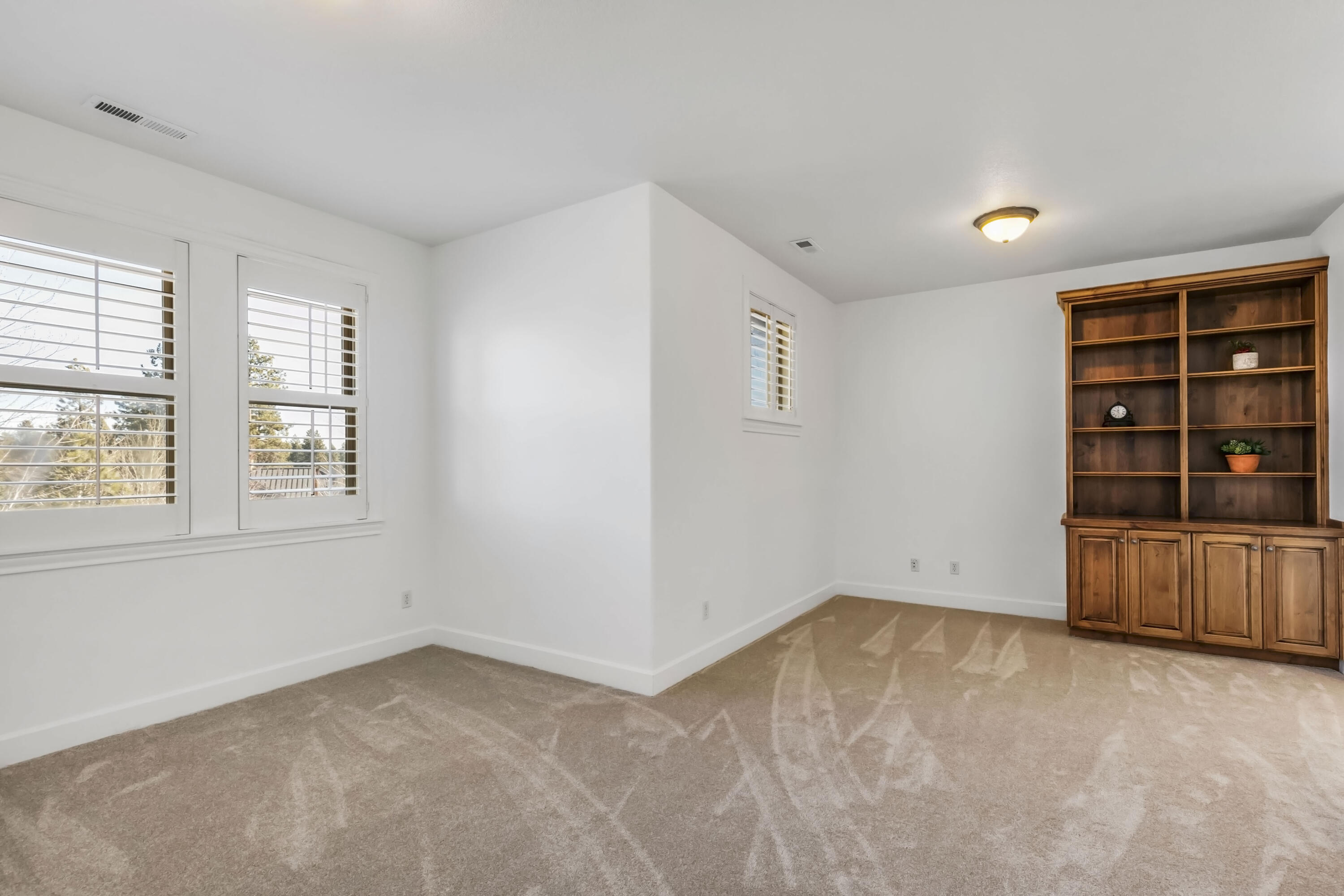 61167 Princeton Loop Bend, OR 97702 - Photo 16 of 33 Loft