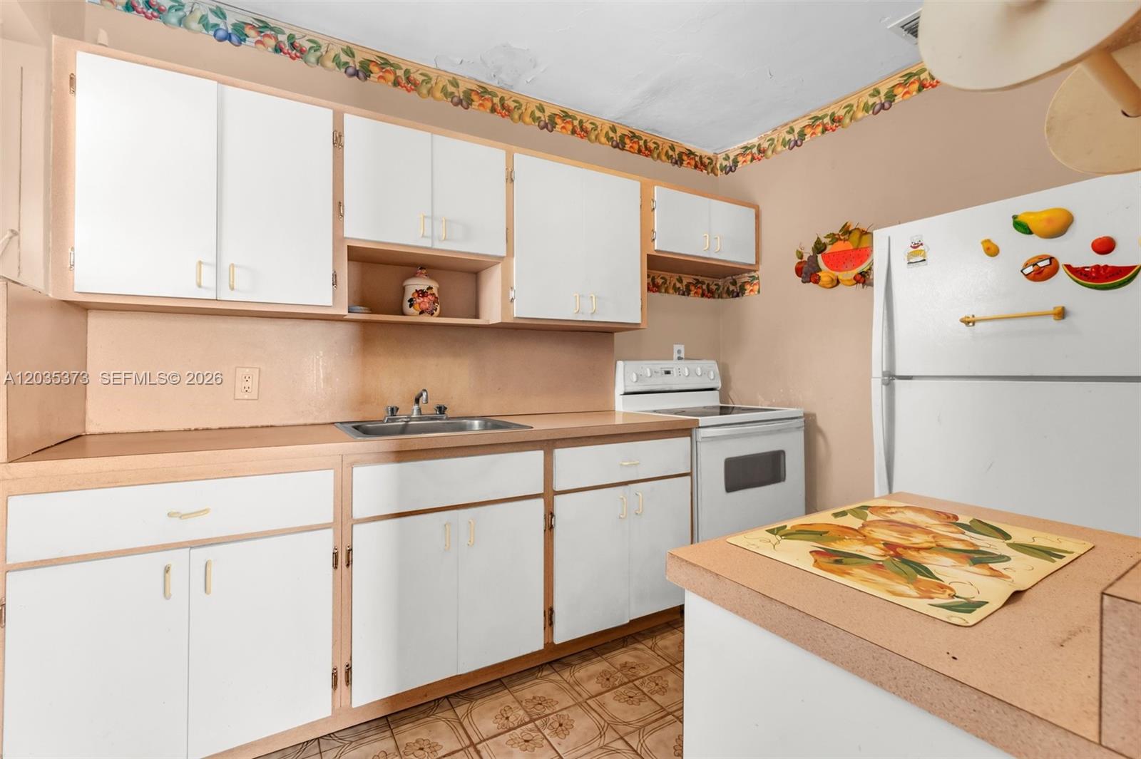 151 East 16th Street Hialeah, FL 33010 - Photo 4 of 37