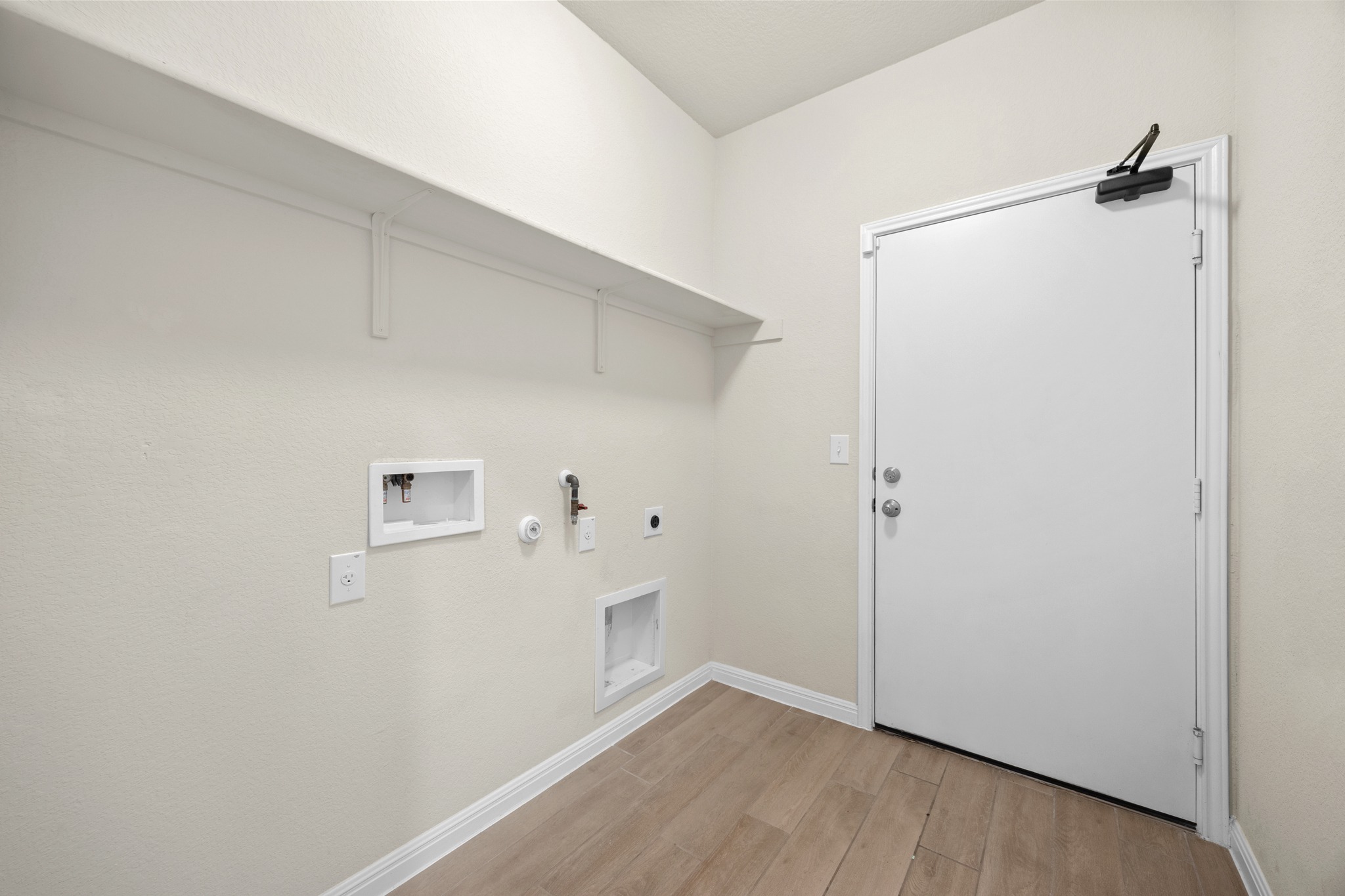 2413 Starhill Ranch Street Georgetown, TX 78628 - Photo 25 of 40 a view of an empty room
