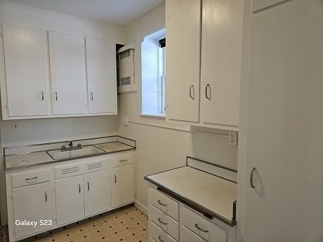 56 Elm Street, Unit 2 Worcester, MA 01609 - Photo 5 of 10