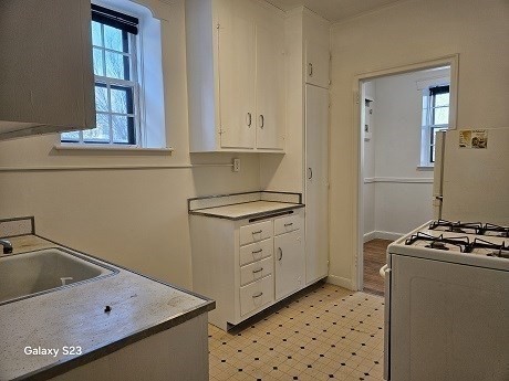 56 Elm Street, Unit 2 Worcester, MA 01609 - Photo 6 of 10