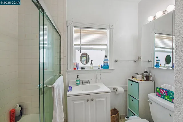 $1,099,000 | 985 39th Street, Oakland, CA 94608