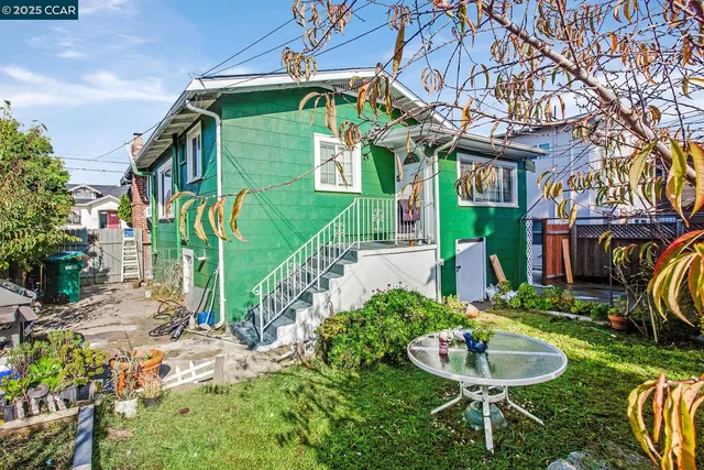 $1,099,000 | 985 39th Street, Oakland, CA 94608