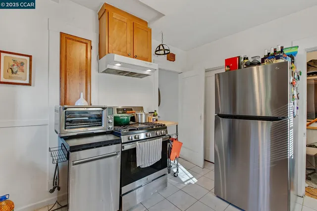 $1,099,000 | 985 39th Street, Oakland, CA 94608