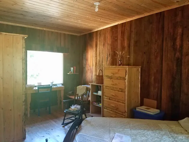 $200,000 | 27 Grizzly Lane, Challis, ID 83226