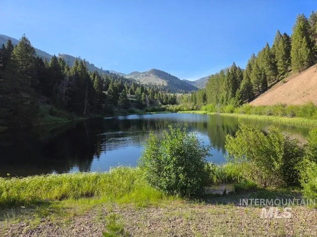 $200,000 | 27 Grizzly Lane, Challis, ID 83226