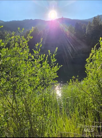 $200,000 | 27 Grizzly Lane, Challis, ID 83226