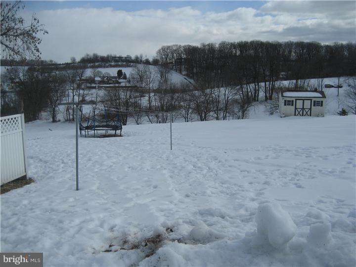 905 Center Road Leesport, PA 19533 - Photo 3 of 12 Gallery Image 3