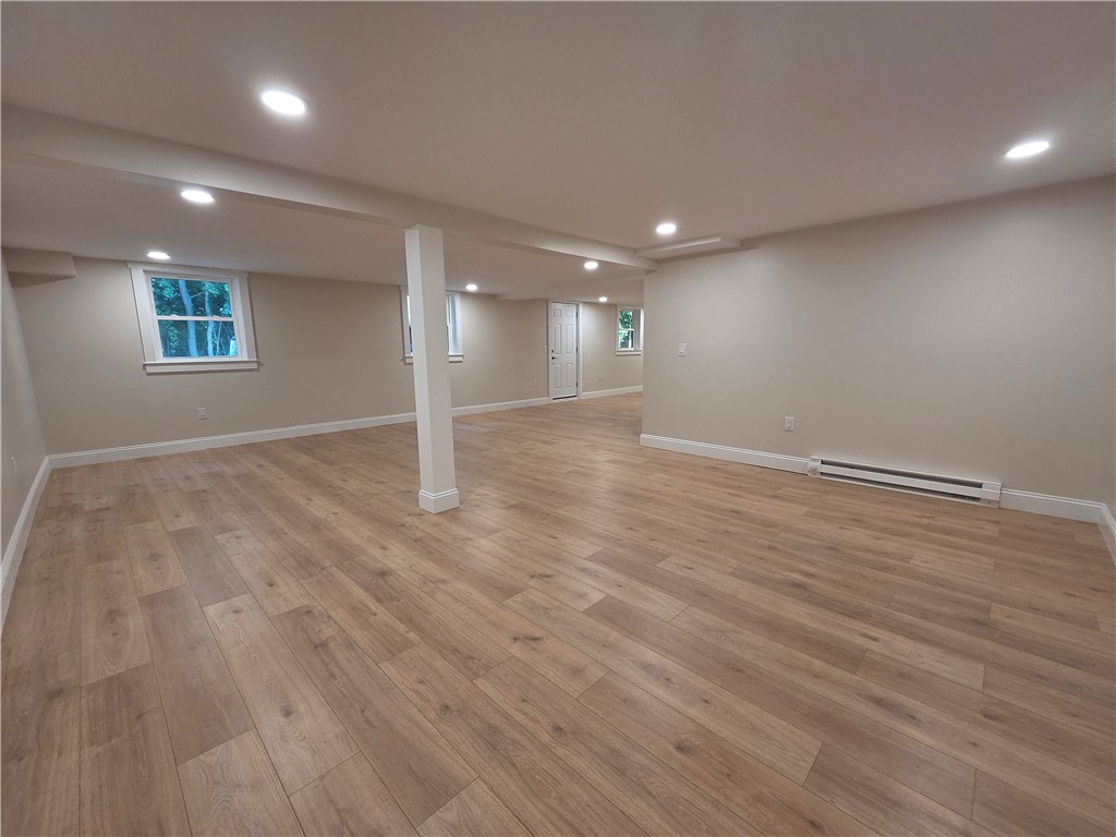 513 Knotty Oak Road Coventry, RI 02816 - Photo 33 of 36