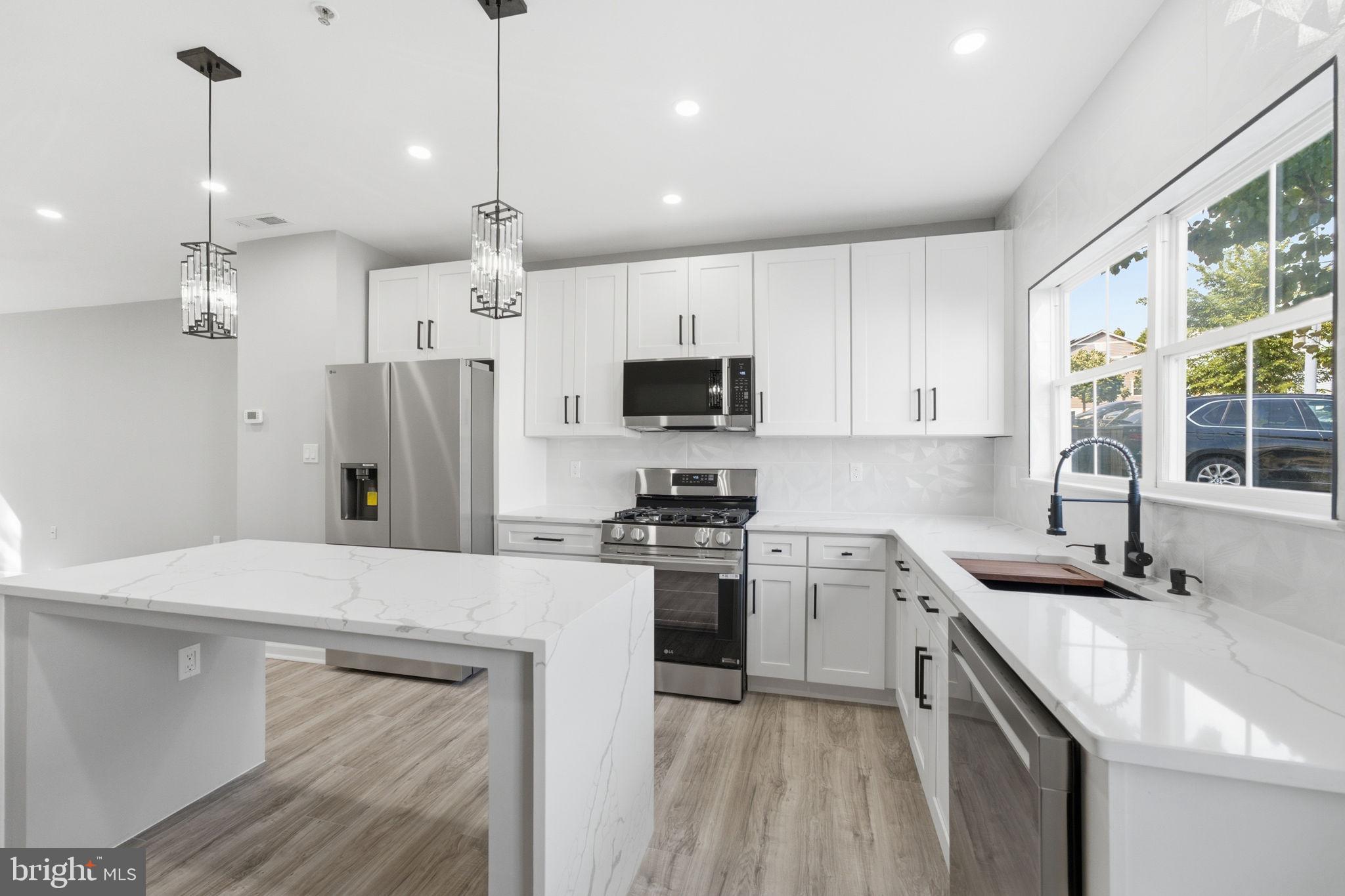 1841 Tubman Road Southeast Washington, DC 20020 - Photo 3 of 34 Mdrn Kitchen Floating Island & All SS Appliances