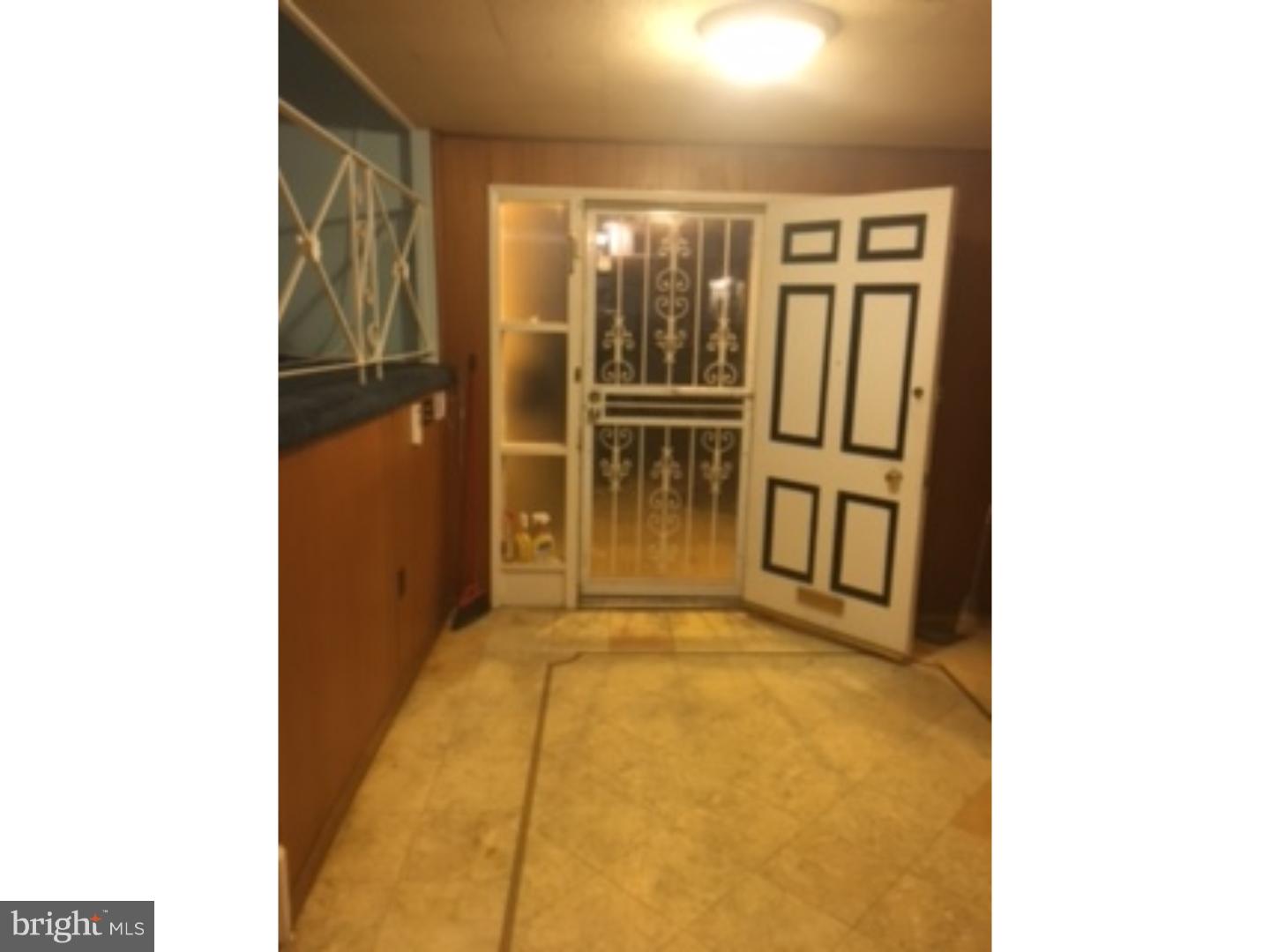9321 Laramie Road Philadelphia, PA 19115 - Photo 2 of 19 Foyer