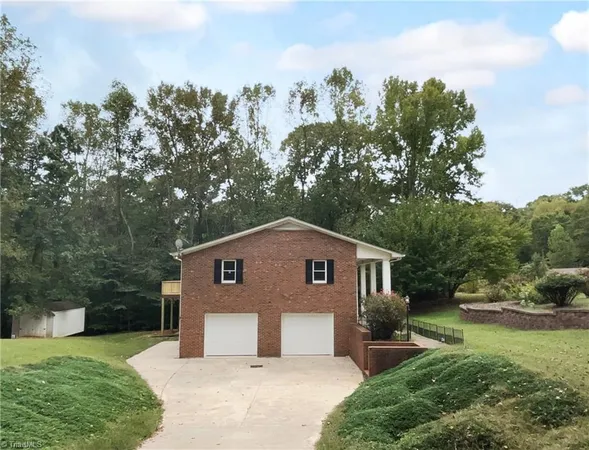 $315,000 | 2286 Lynn Circle East, Trinity, NC 27370