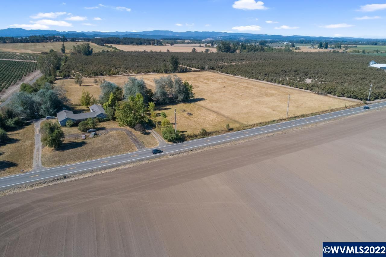 8245 Corvallis Road Independence, OR 97351 - Photo 3 of 12