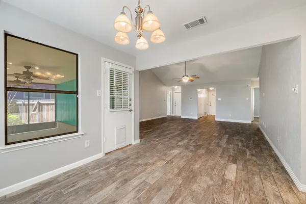 $2,500 | 7501 Whistlestop Drive, Austin, TX 78749