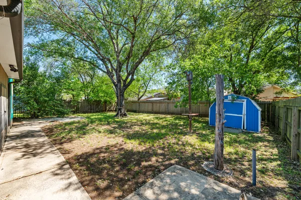 $2,500 | 7501 Whistlestop Drive, Austin, TX 78749