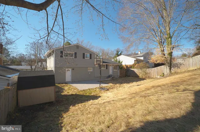 $469,900 | 7422 Dominion Drive, Oxon Hill, MD 20745