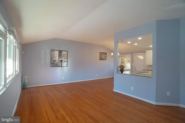 $469,900 | 7422 Dominion Drive, Oxon Hill, MD 20745