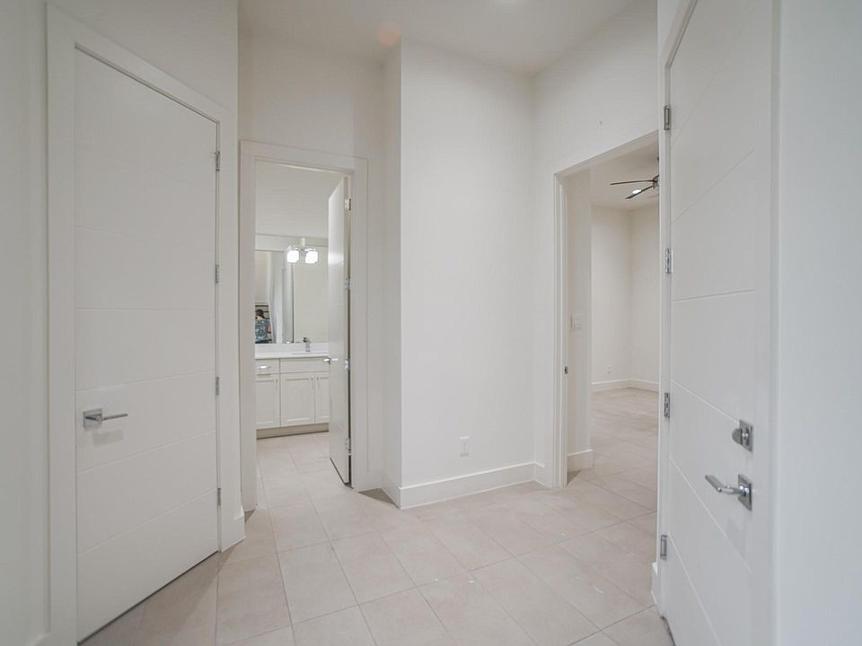 2004 Rosedale Street, Unit F Houston, TX 77004 - Photo 6 of 30