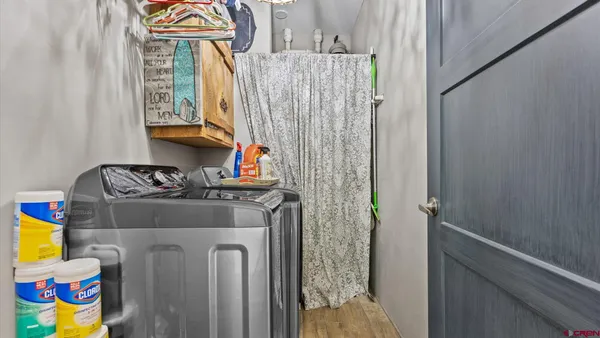 a picture of city view