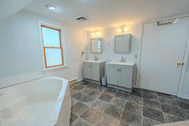 $399,000 | 128 Fish Lane, East Stroudsburg, PA 18301