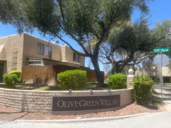 $1,500 | 5902 West Townley Avenue, Glendale, AZ 85302