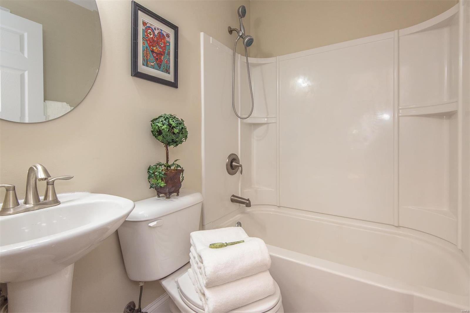 3639 Edmundson Road St. Louis, MO 63114 - Photo 11 of 25 Gallery Image 11