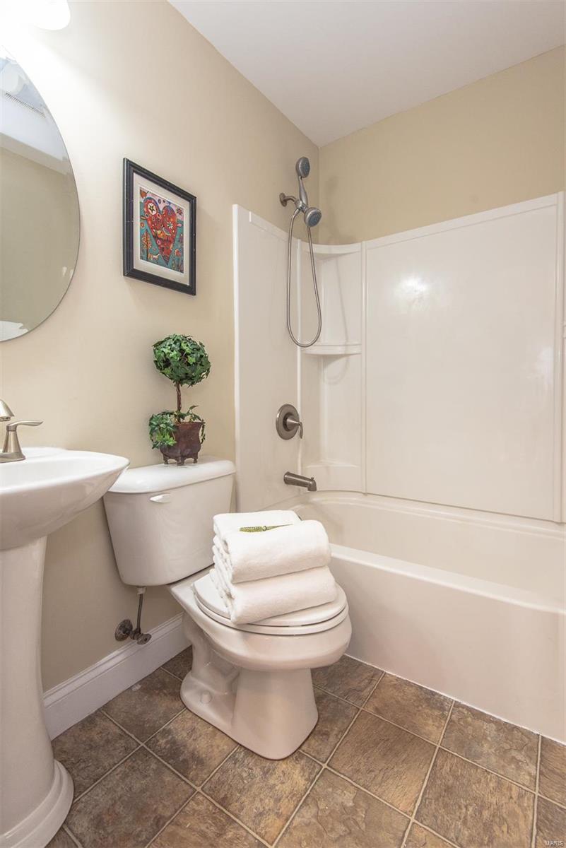 3639 Edmundson Road St. Louis, MO 63114 - Photo 12 of 25 Gallery Image 12