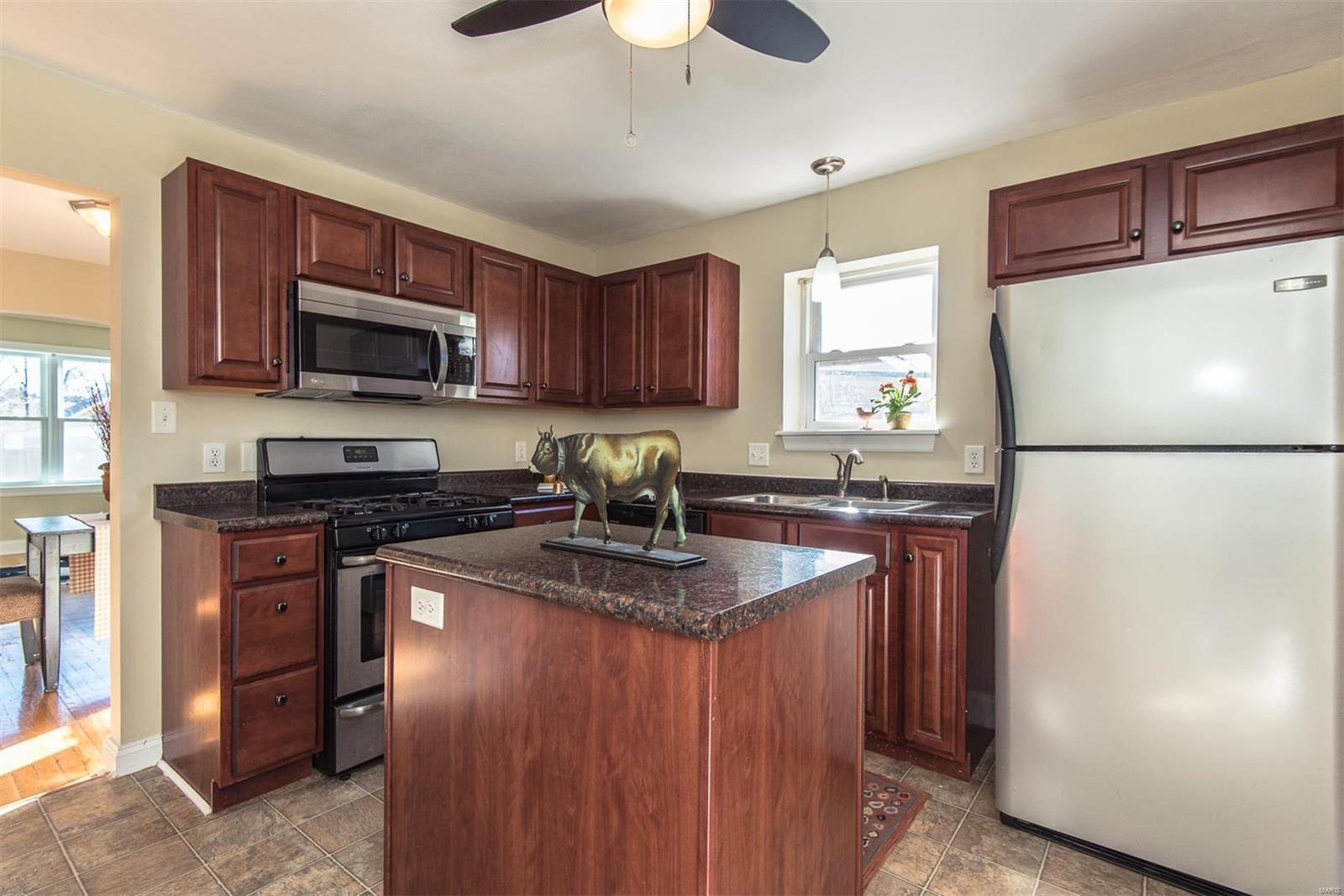 3639 Edmundson Road St. Louis, MO 63114 - Photo 15 of 25 Gallery Image 15