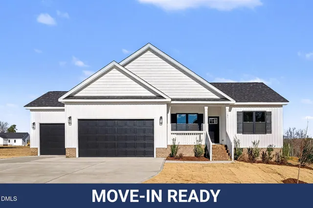 $349,900 | 181 Royal Avenue, Selma, NC 27576