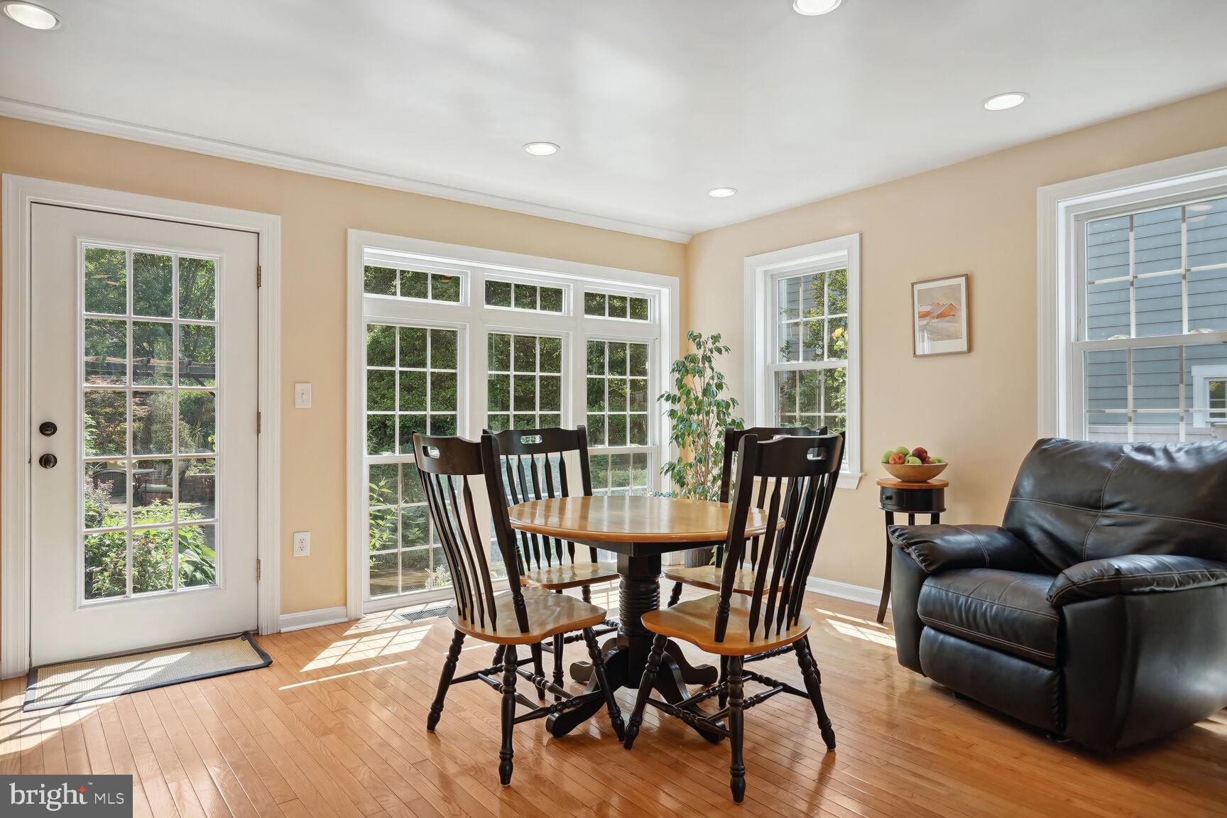 10114 Cedar Lane Kensington, MD 20895 - Photo 15 of 52