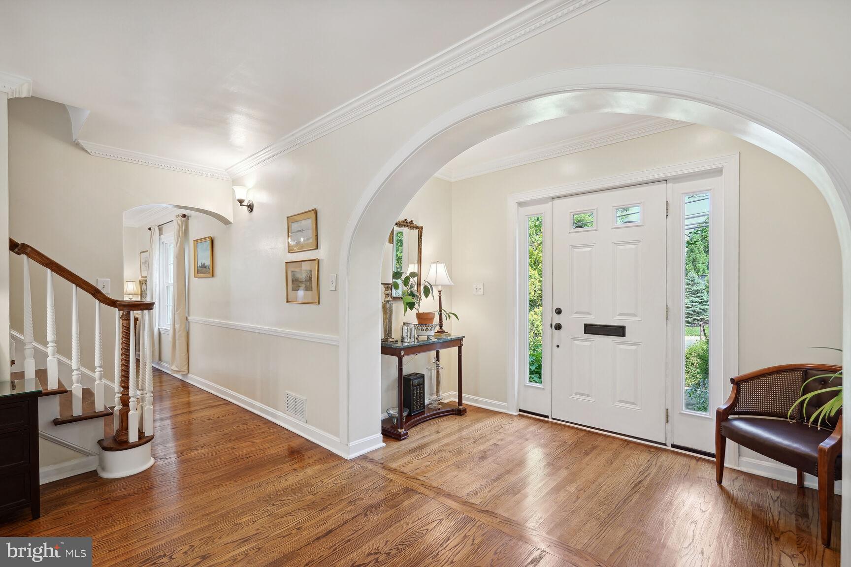 10114 Cedar Lane Kensington, MD 20895 - Photo 3 of 52