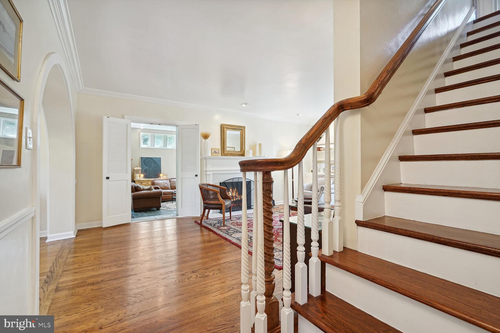 10114 Cedar Lane Kensington, MD 20895 - Photo 4 of 52