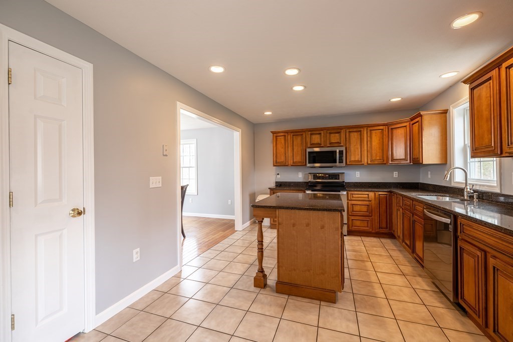 58 Town Farm Road Warren, MA 01083 - Photo 8 of 42 Gallery Image 8