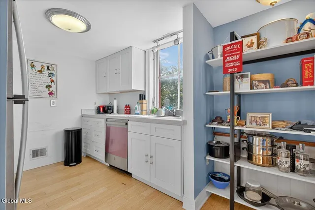 $219,900 | 206 North Pearl Street, Unit 204, Albany, NY 12207