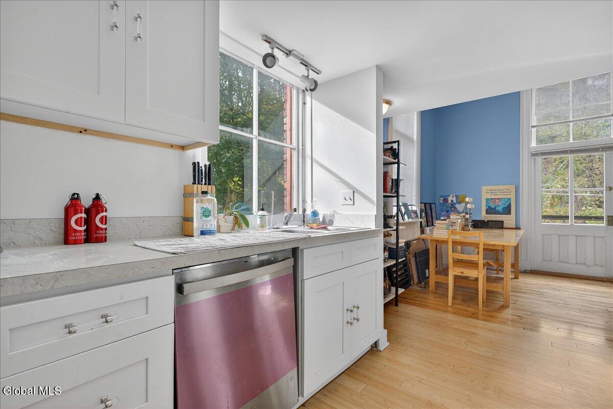 206 North Pearl Street, Unit 204 Albany, NY 12207 - Photo 14 of 37 28-206 N PEARL-10