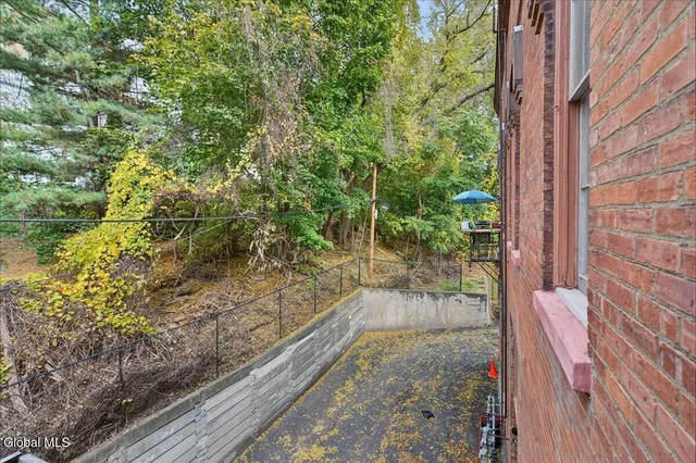 $219,900 | 206 North Pearl Street, Unit 204, Albany, NY 12207