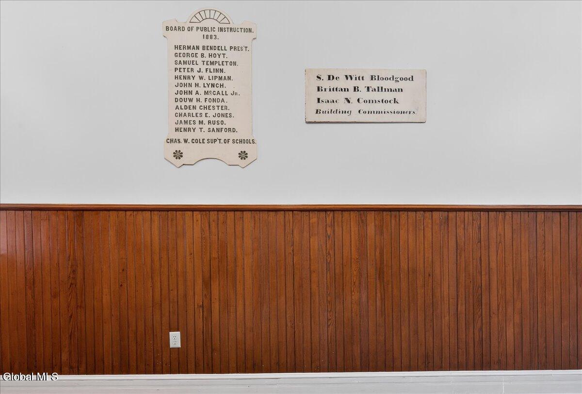 206 North Pearl Street, Unit 204 Albany, NY 12207 - Photo 8 of 37 08-206 N PEARL-30