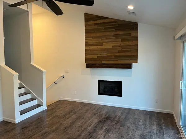 $2,750 | 329 East T Street, Benicia, CA 94510