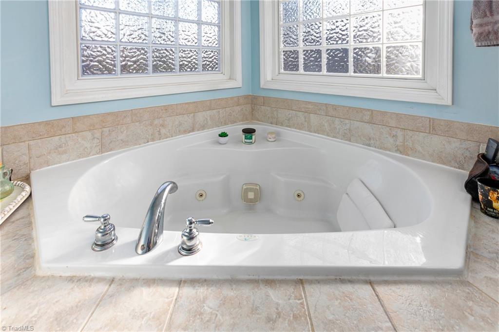 5719 Porterfield Road Browns Summit, NC 27214 - Photo 21 of 41 Gallery Image 21