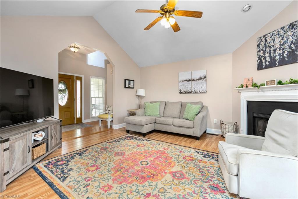 5719 Porterfield Road Browns Summit, NC 27214 - Photo 7 of 41 Gallery Image 7