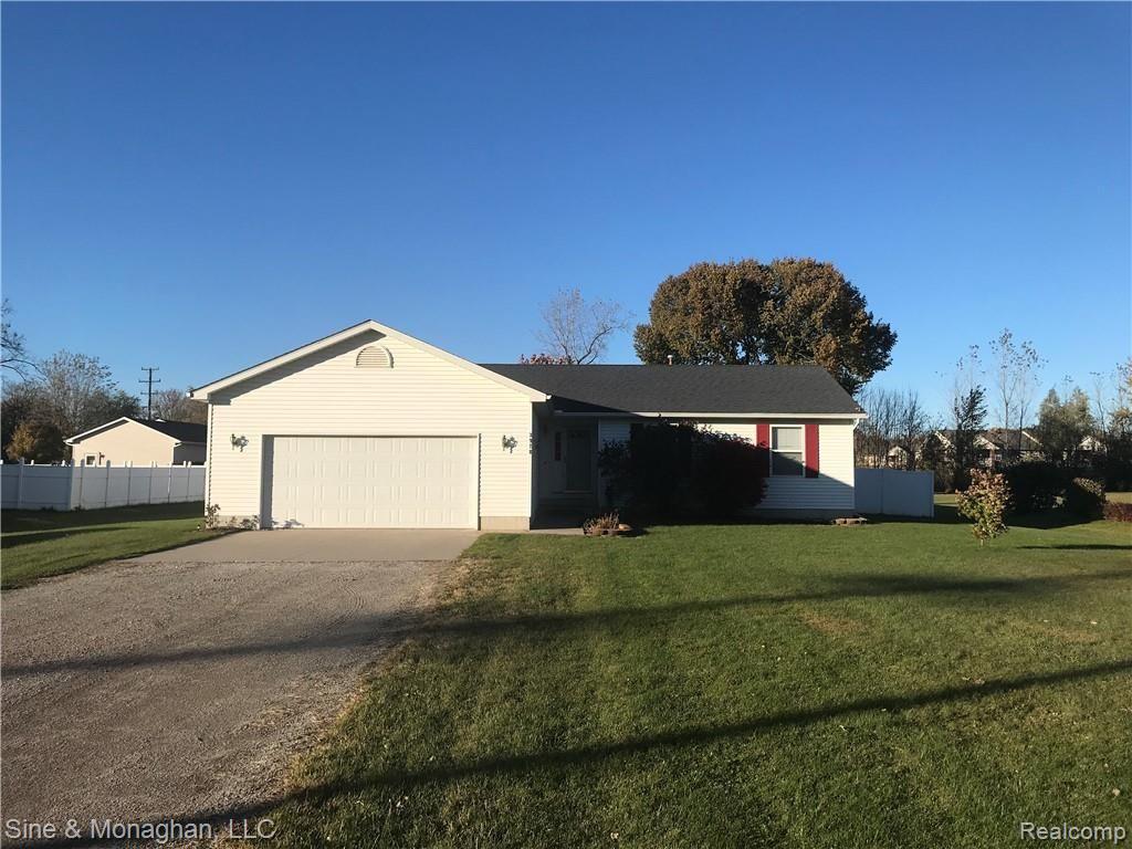 3978 Ravenswood Road Port Huron, MI 48060 - Photo 2 of 23 23.jpg
