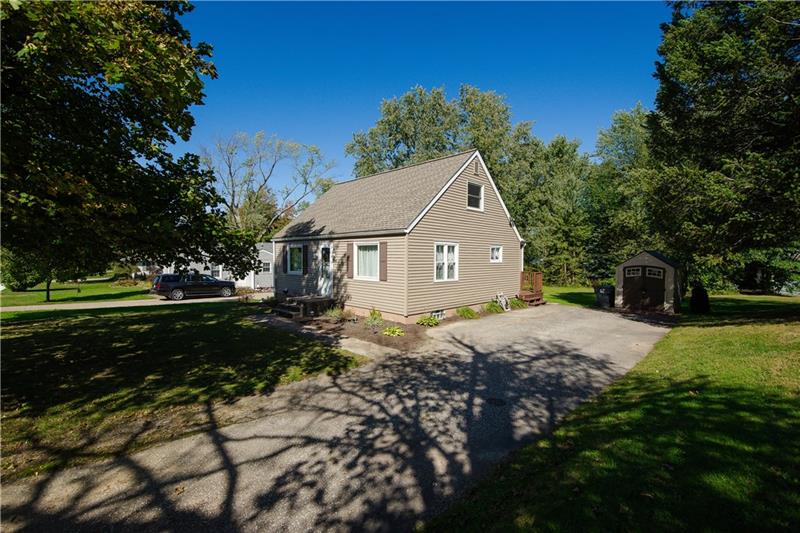 3109 Caughey Road Erie, PA 16506 - Photo 3 of 24 Gallery Image 3